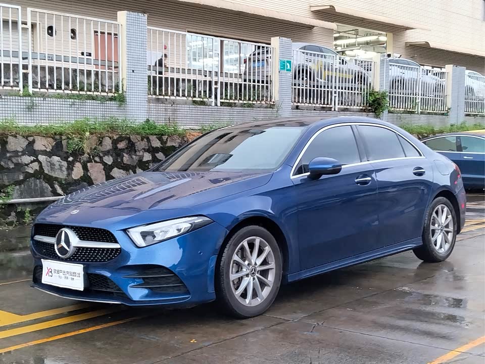 Mercedes-Benz Class A Mercedes-Benz Class A