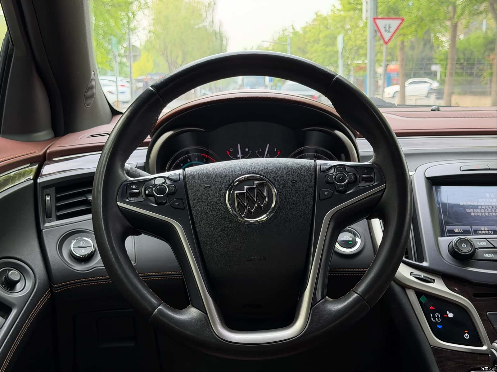 Buick LaCrosse, 2015 21