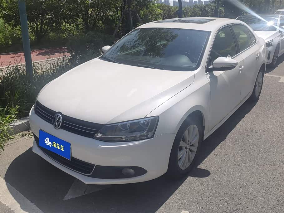 Volkswagen Sagitar