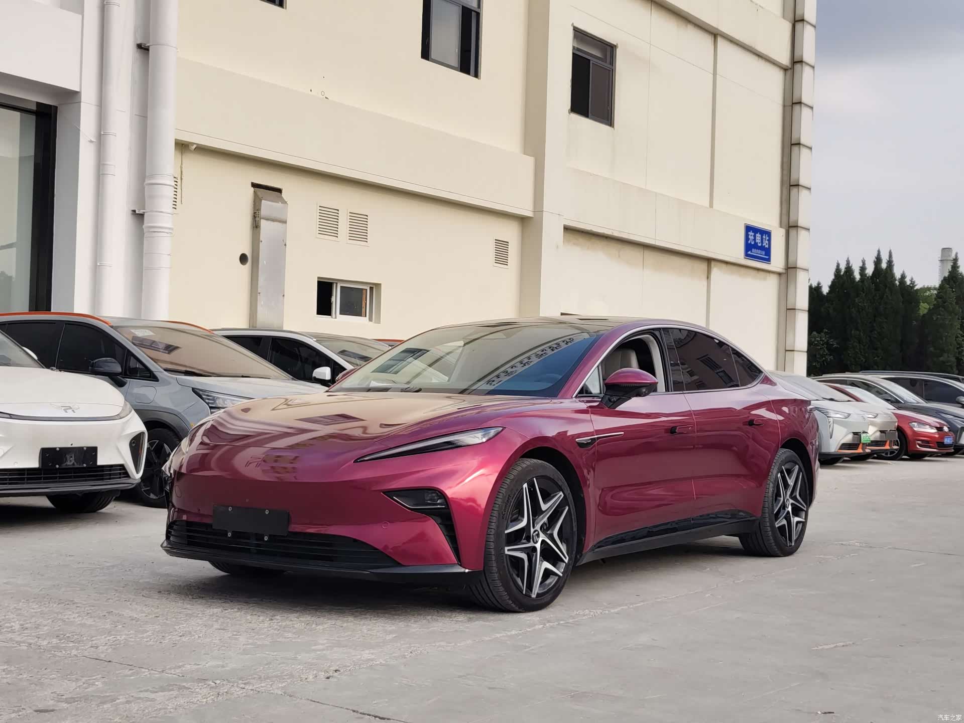 Rising Auto F7, 2023 4