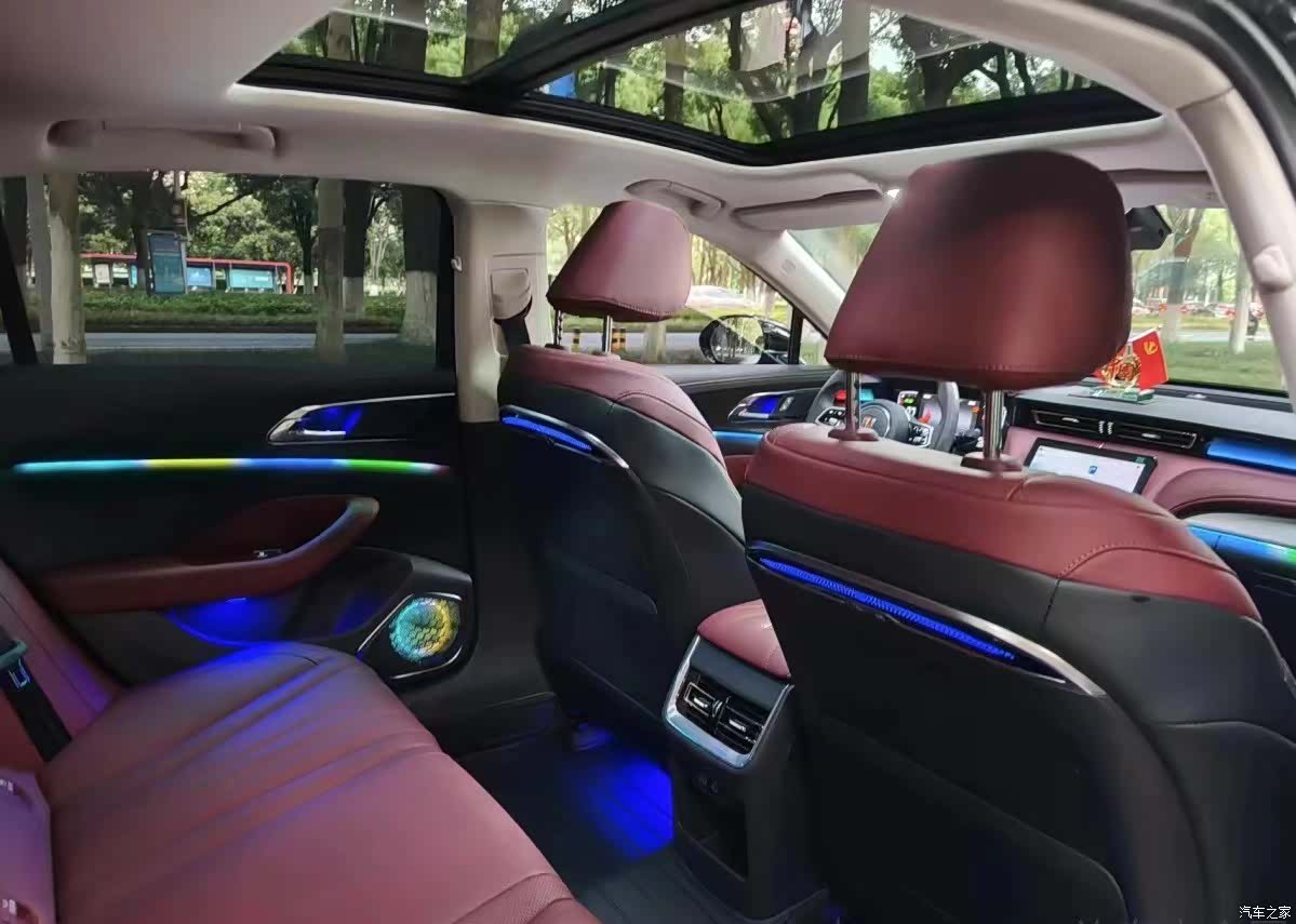 Hongqi H5, 2024 9