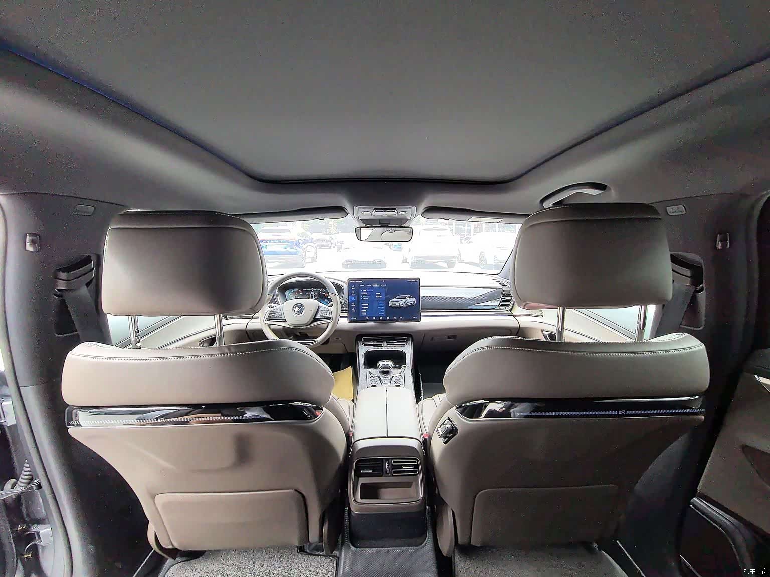 BYD Han, 2022 9