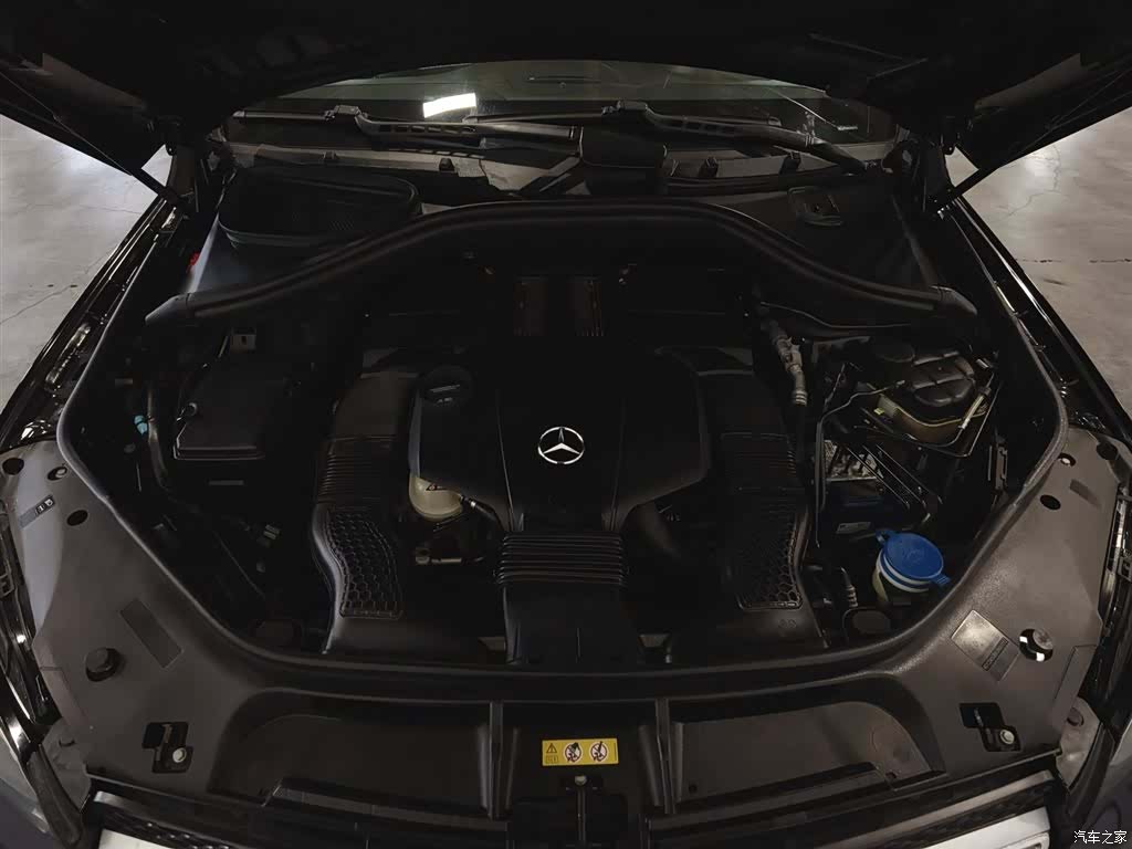 Mercedes-Benz GLE, 2015 6
