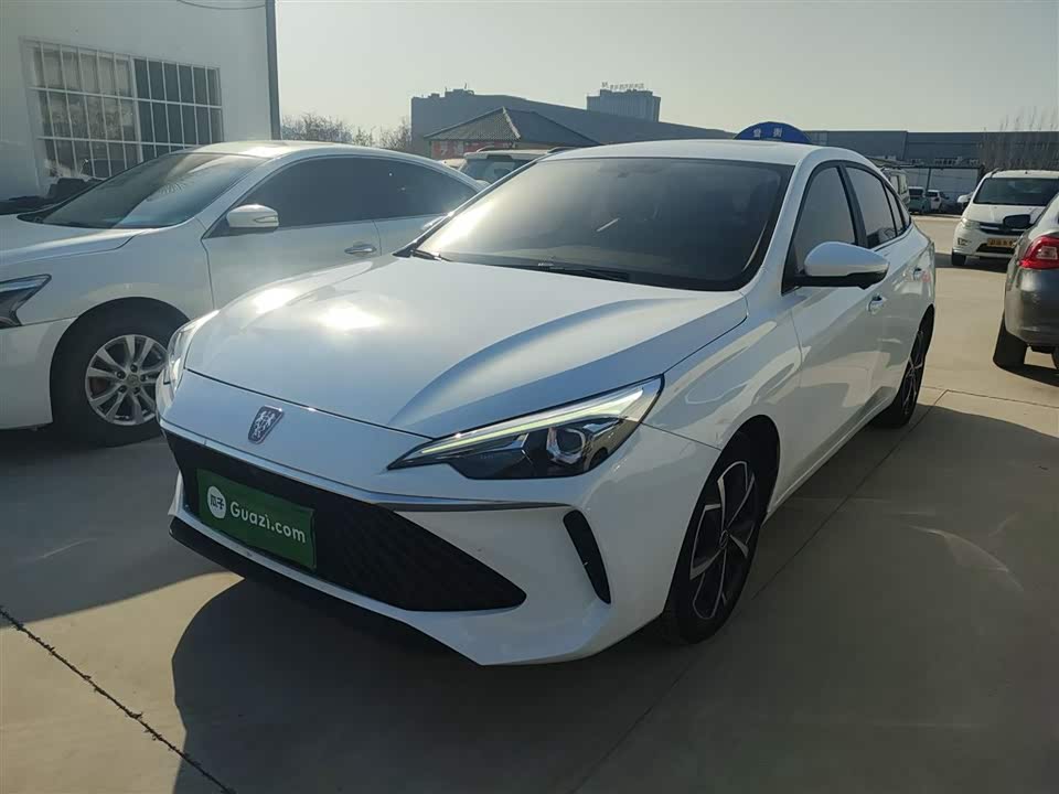 Roewe i5