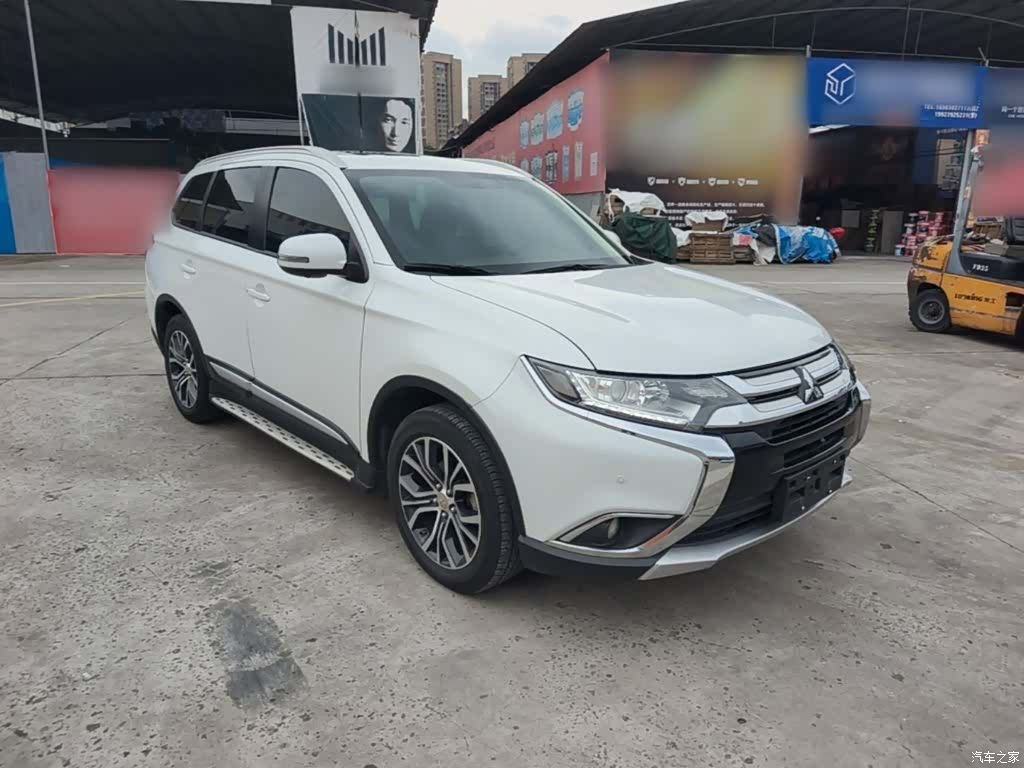 Mitsubishi Outlander, 2018 4