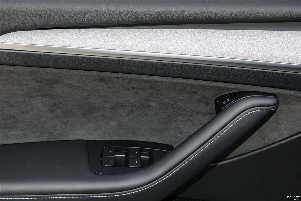Tesla Model Y, 2024 24