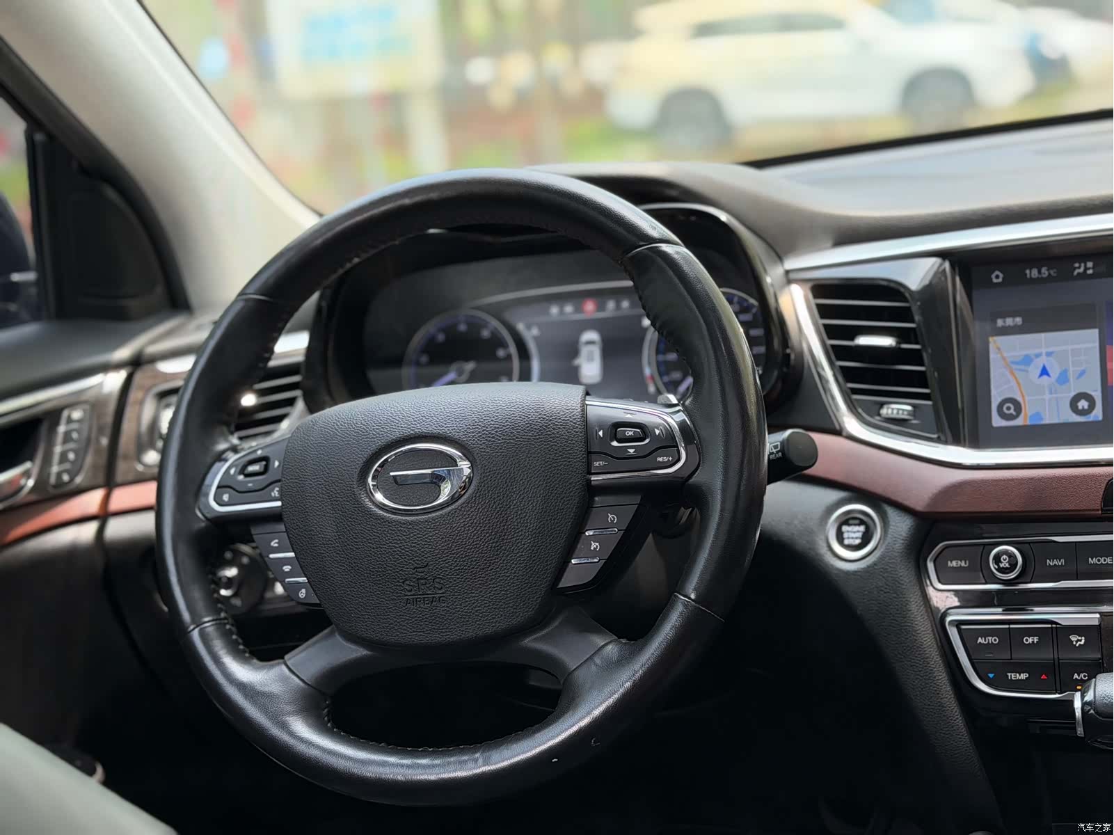 Trumpchi GS8, 2017 15