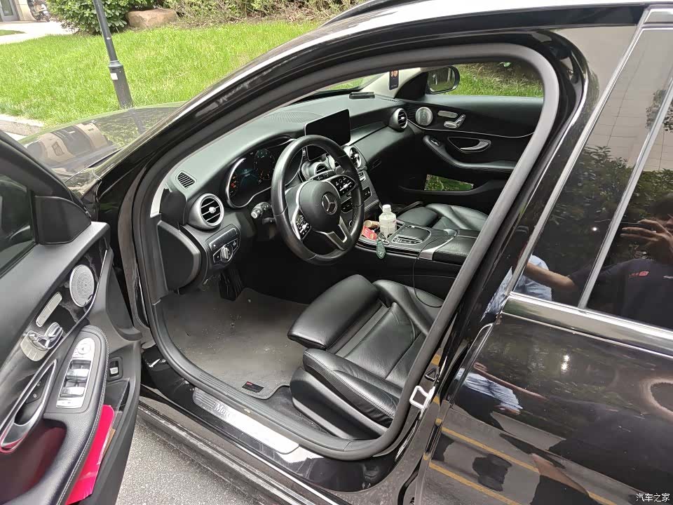 Mercedes-Benz C-Class, 2020 4