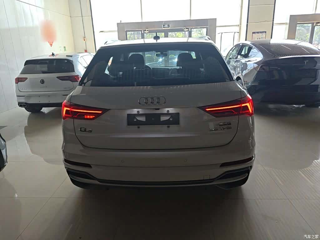 Audi Q3, 2019 6