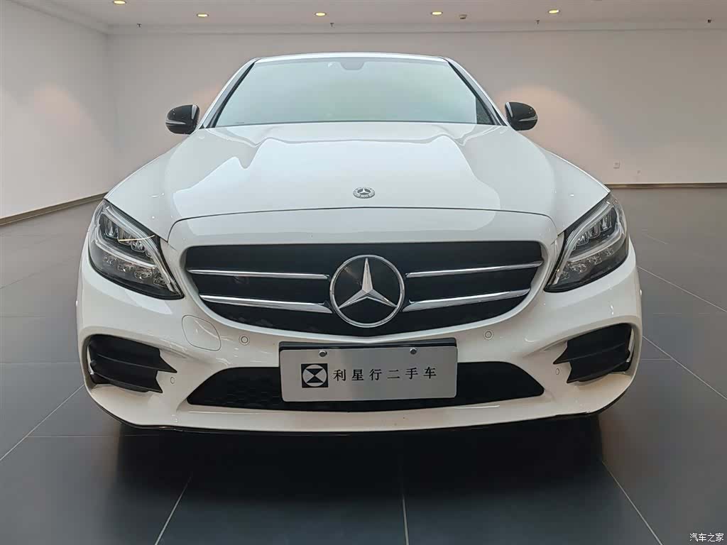 Mercedes-Benz C-Class, 2019 3