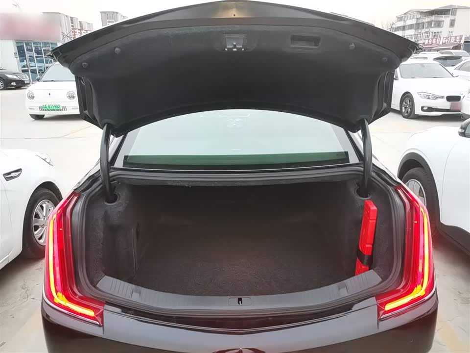 Cadillac XTS