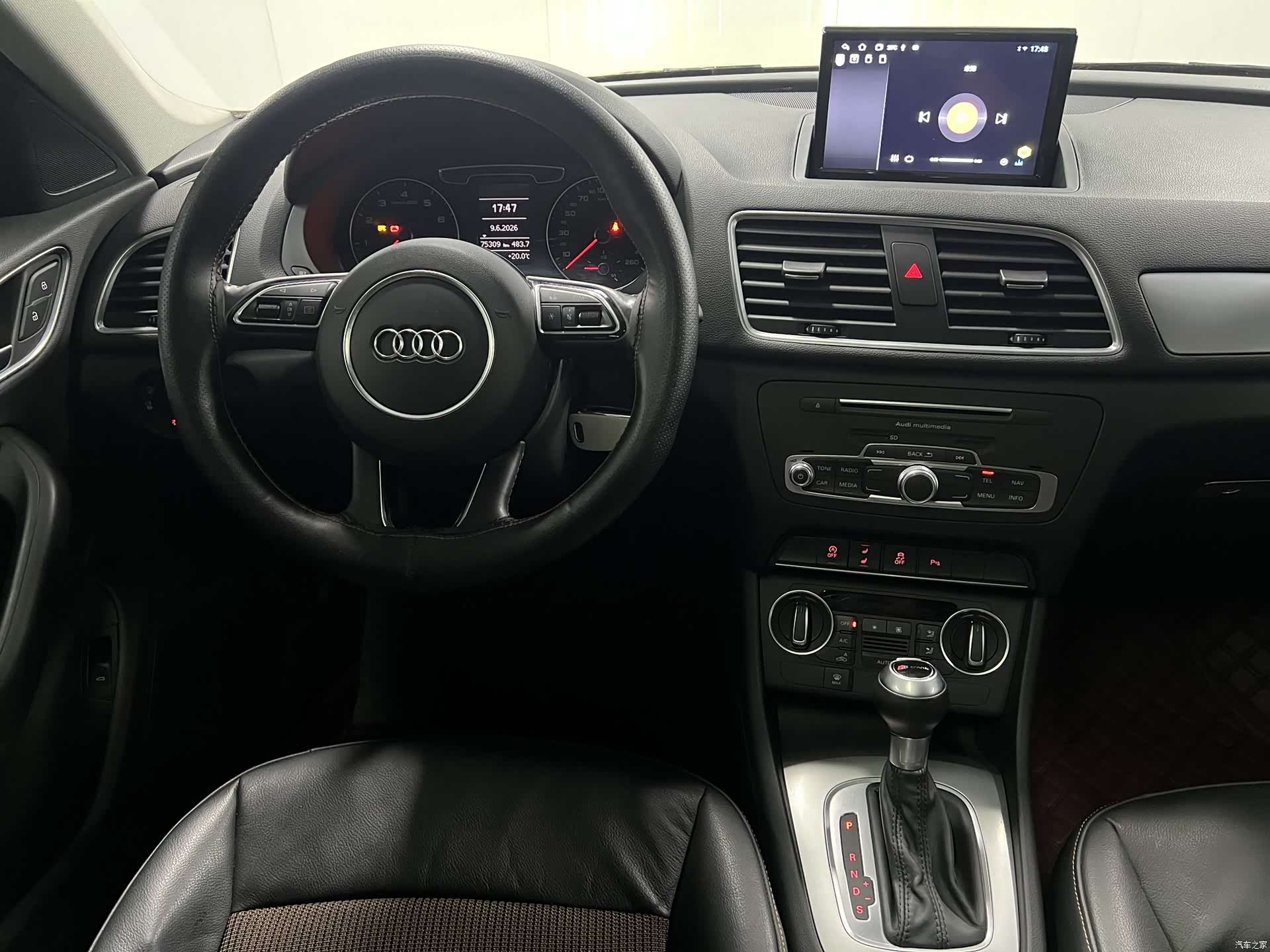 Audi Q3, 2016 12