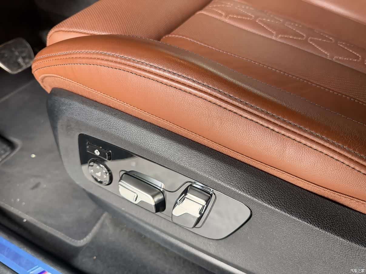 BMW X7, 2025 25