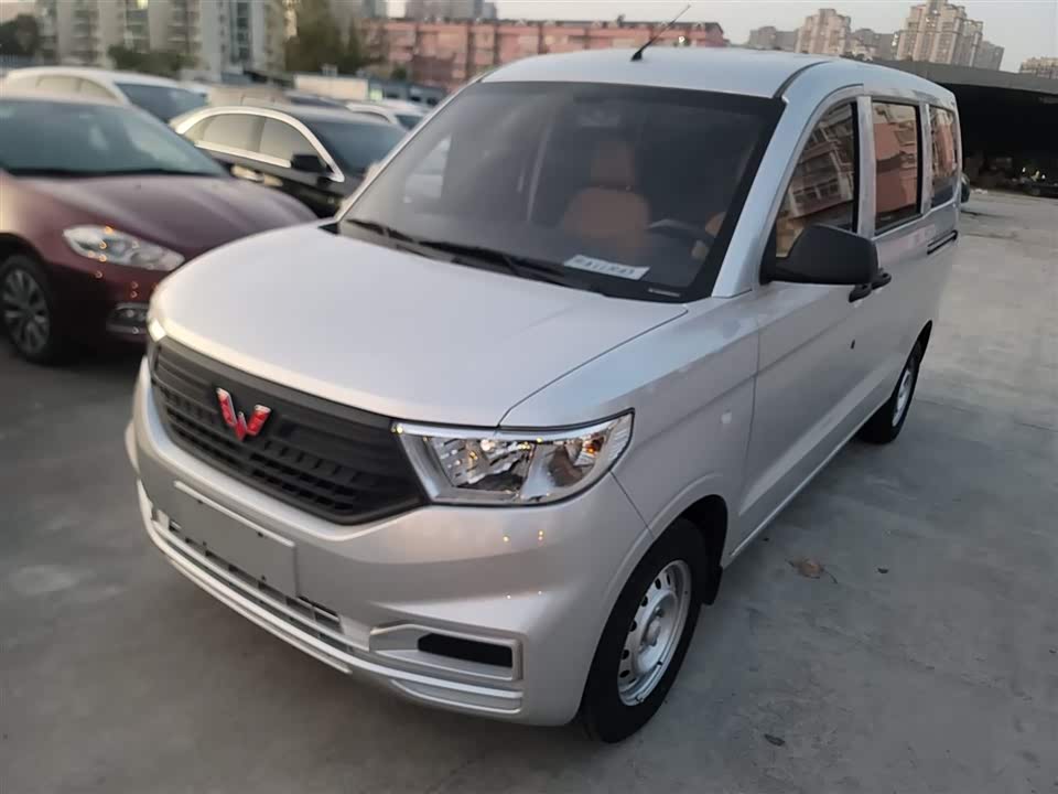 Wuling Wuling Hongguang V