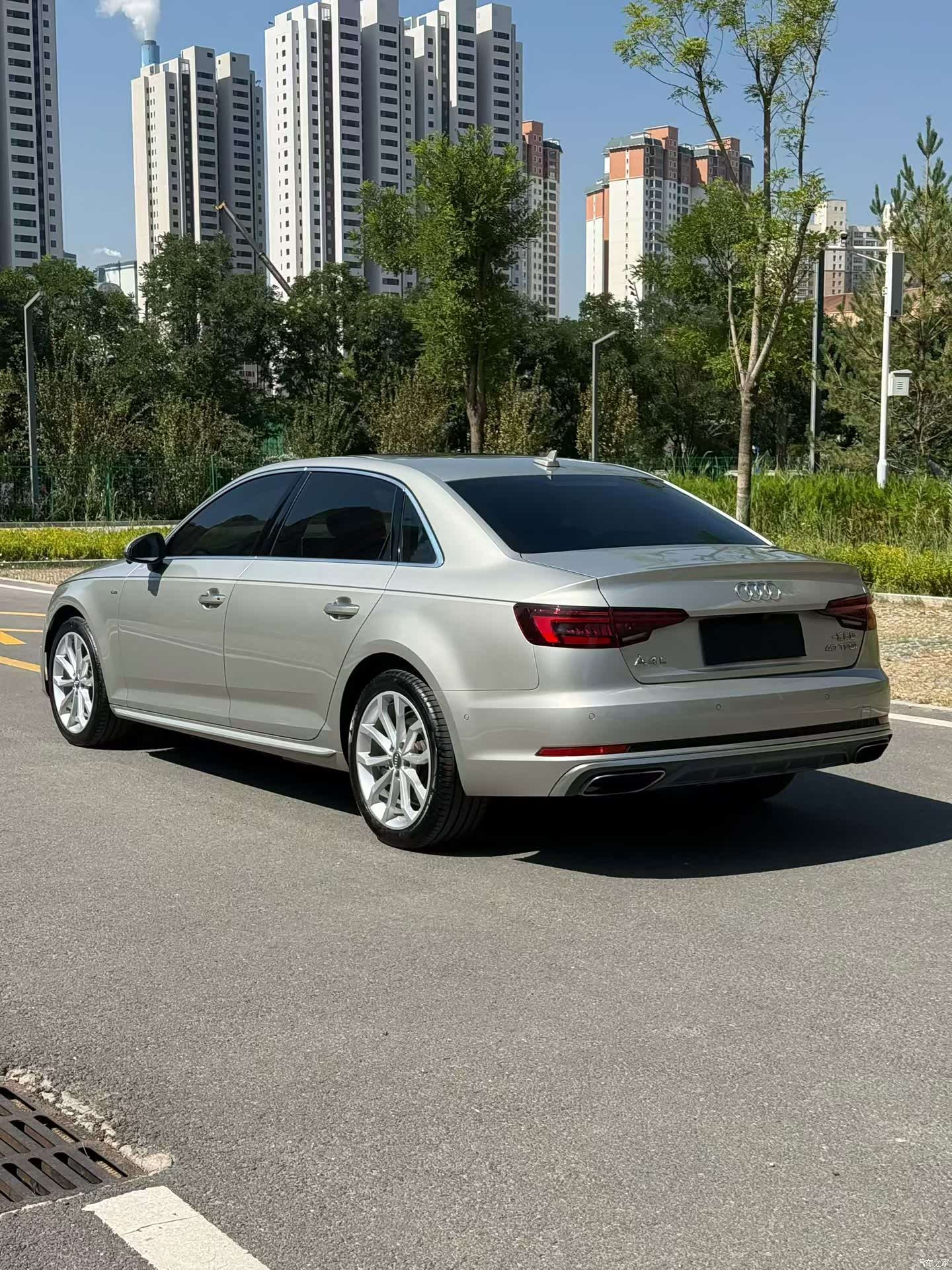 Audi A4L, 2019 4