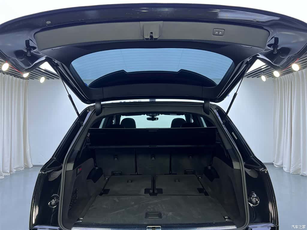 Audi Q7, 2023 30