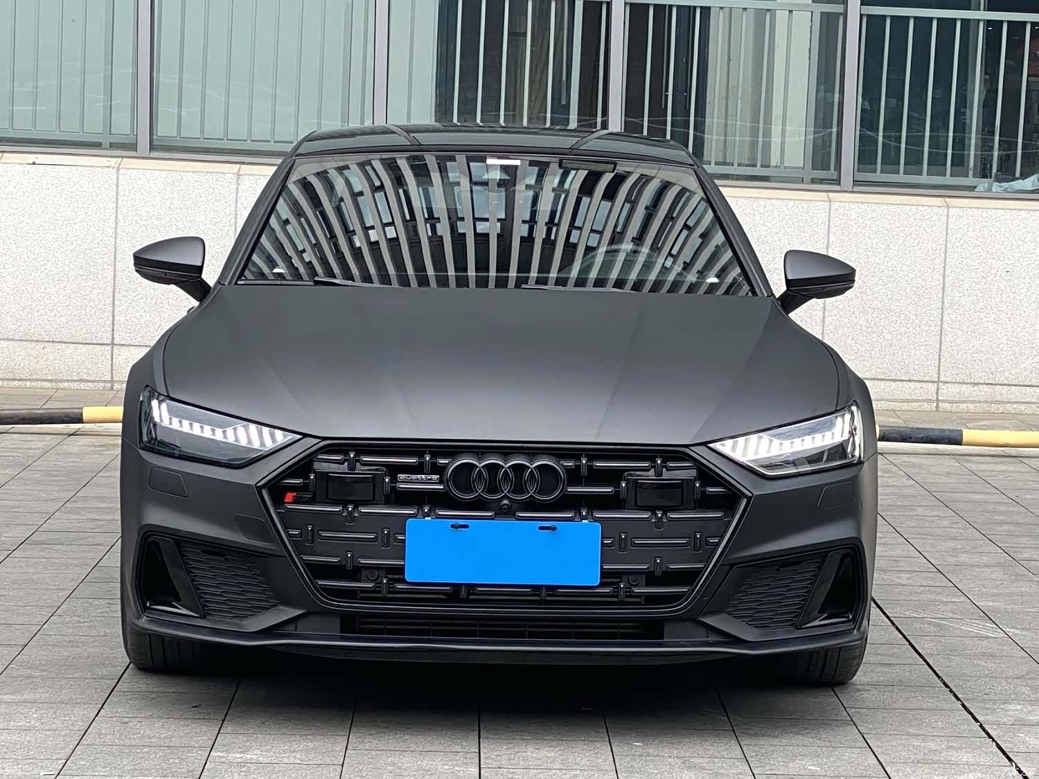 Audi A7L, 2023 2