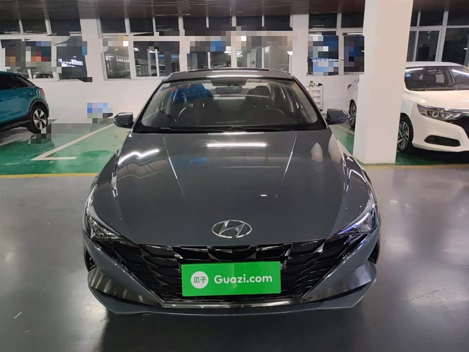 Hyundai Elantra