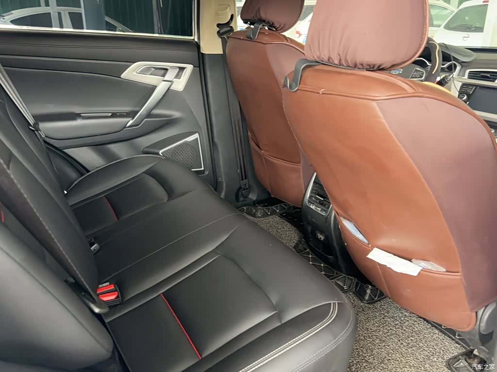 Geely Boyue, 2019 13