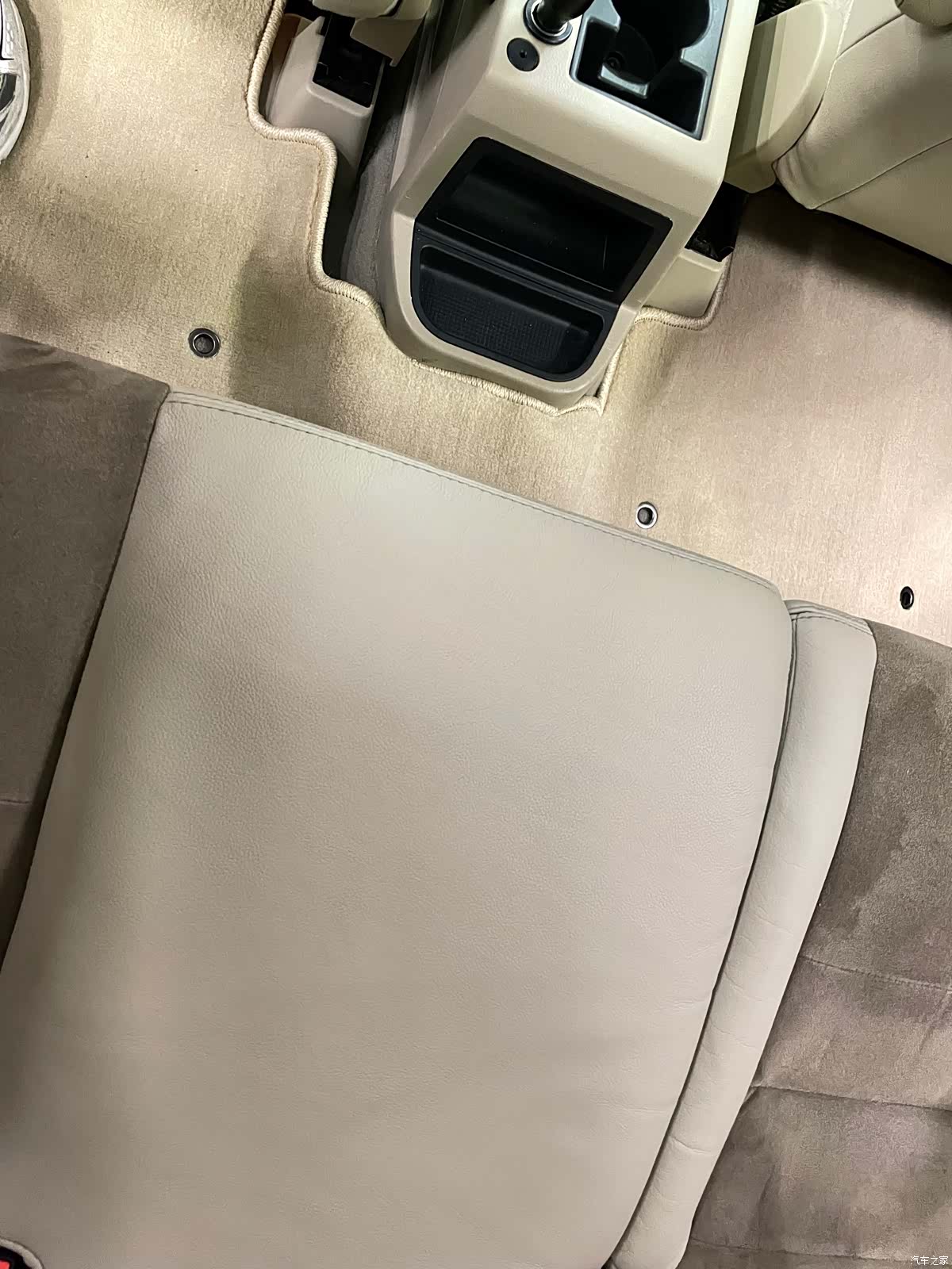 Land Rover 2, 2011 42