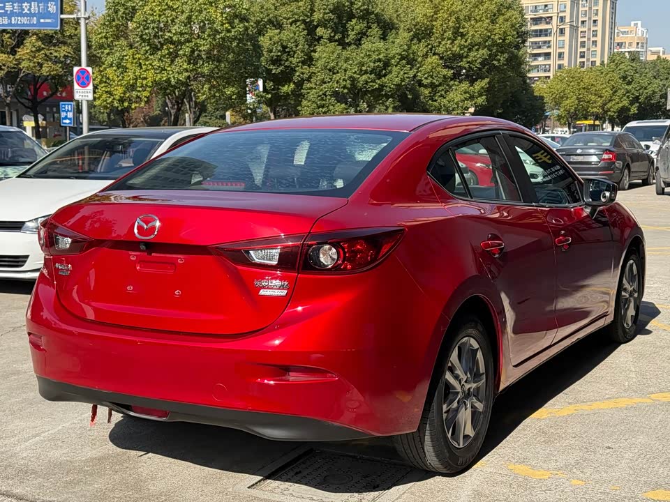 Mazda 3 Angkesaila