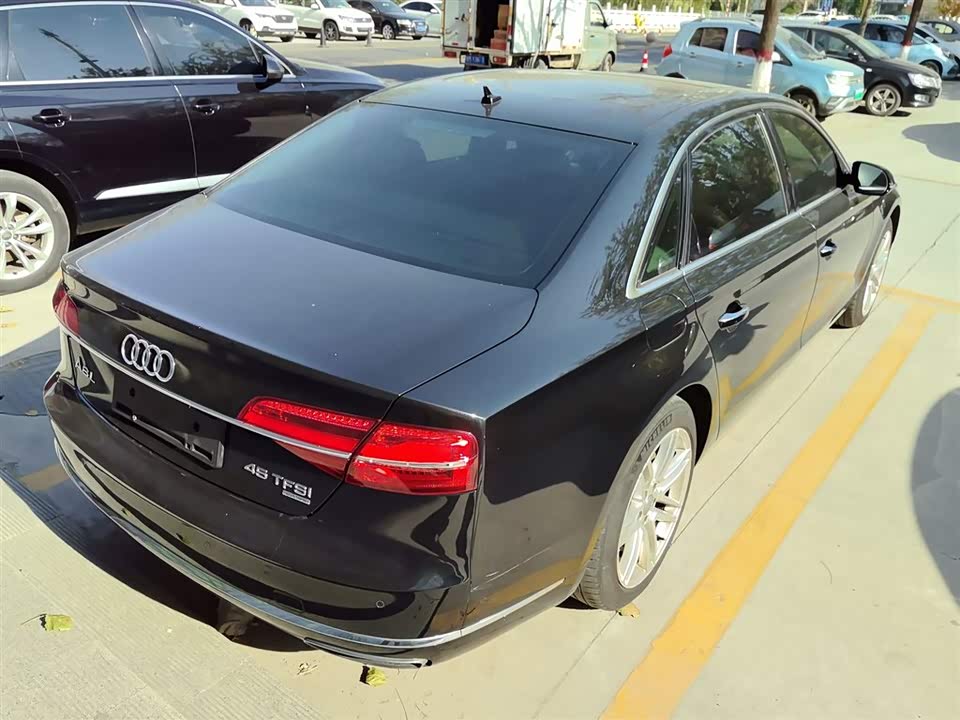 Audi A8