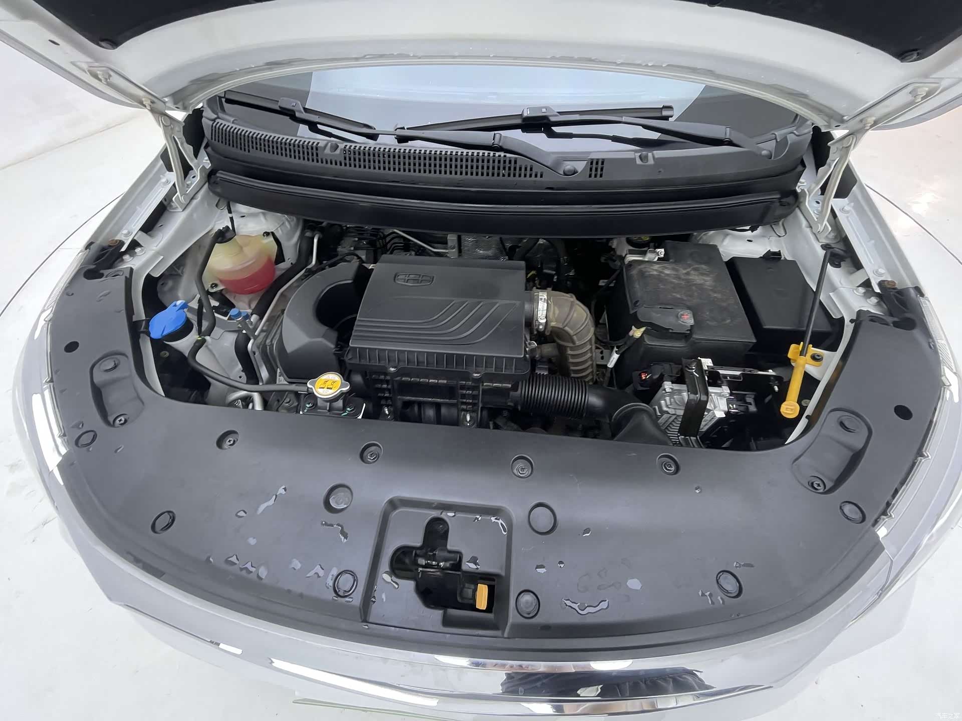 Geely X3, 2021 30
