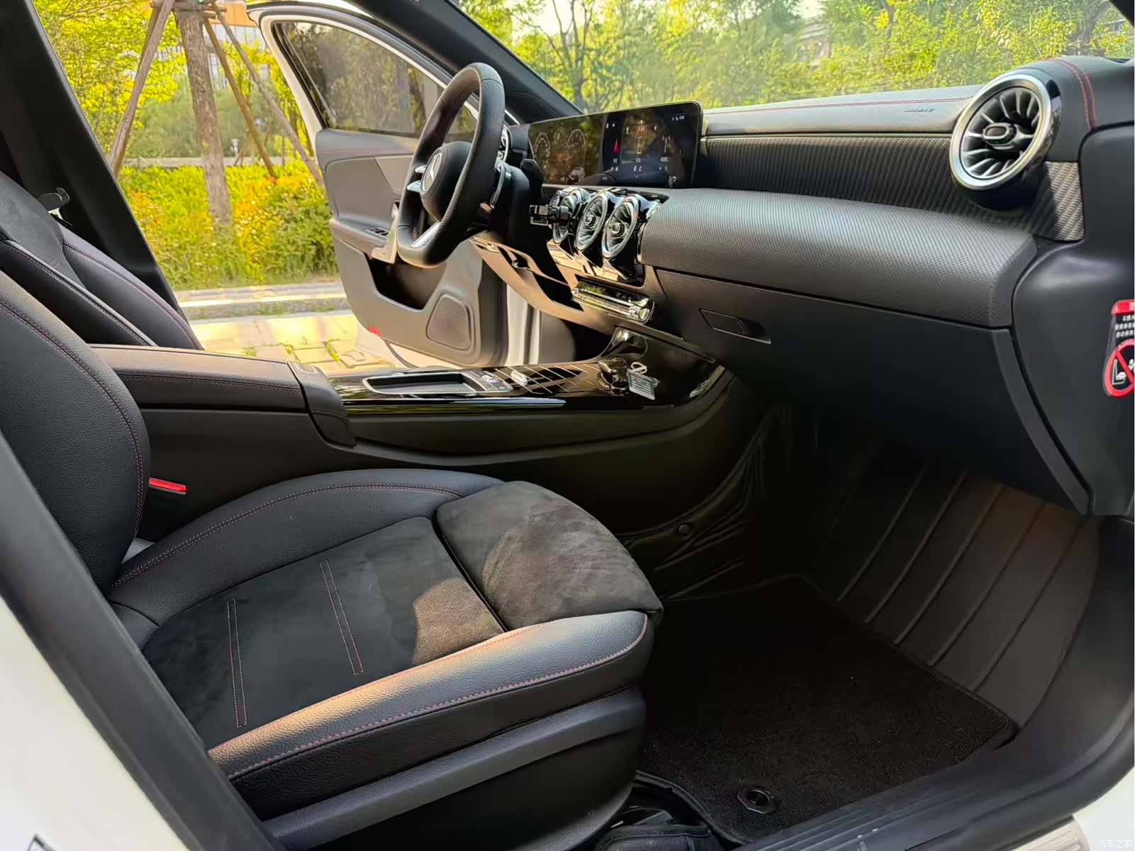 Mercedes-Benz A-Class, 2025 6