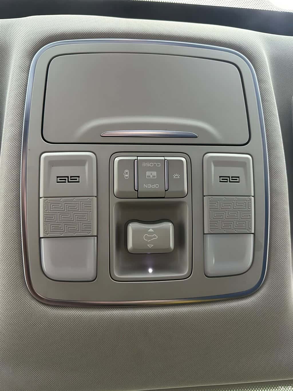Geely X6, 2021 17