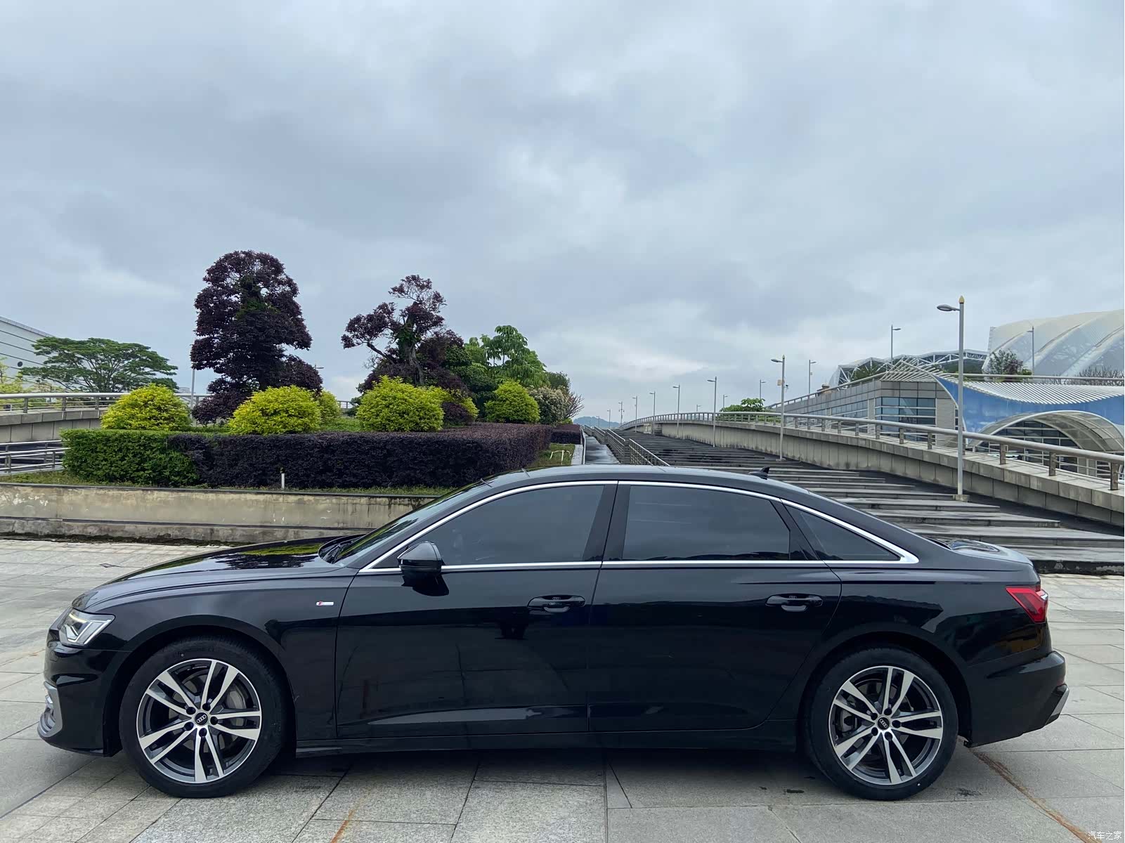 Audi A6L, 2022 3