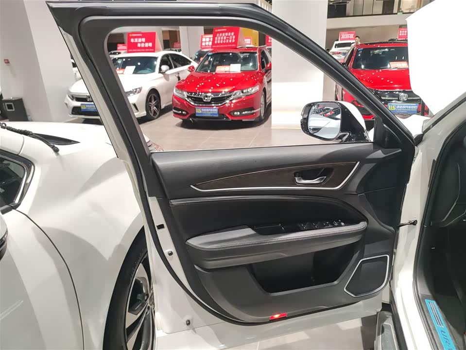 Honda UR-V