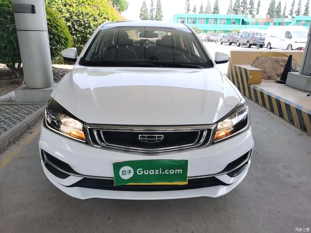 Geely Emgrand, 2021 3