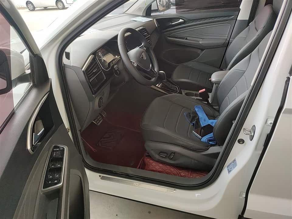 Jetta VS7