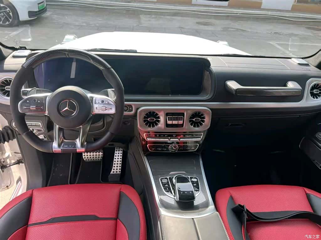 Mercedes-Benz G-Class, 2026 7