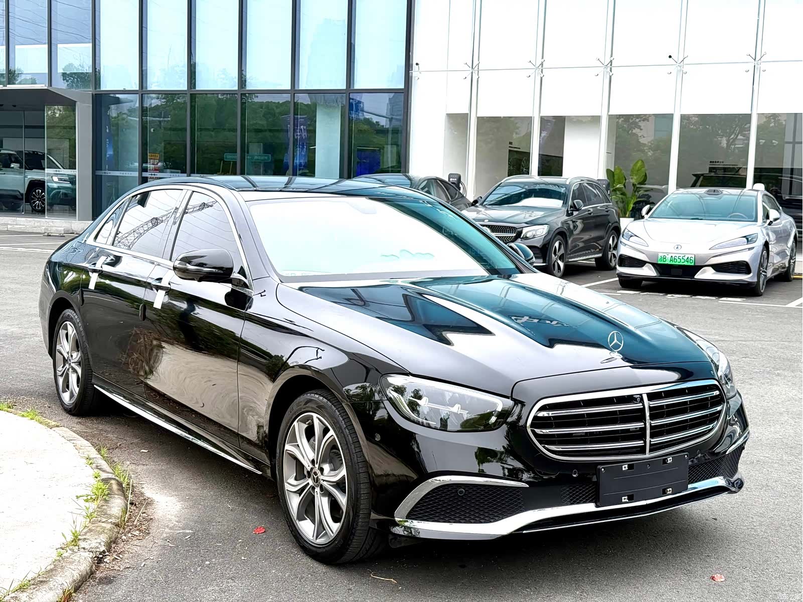 Mercedes-Benz E-Class, 2022 все фото