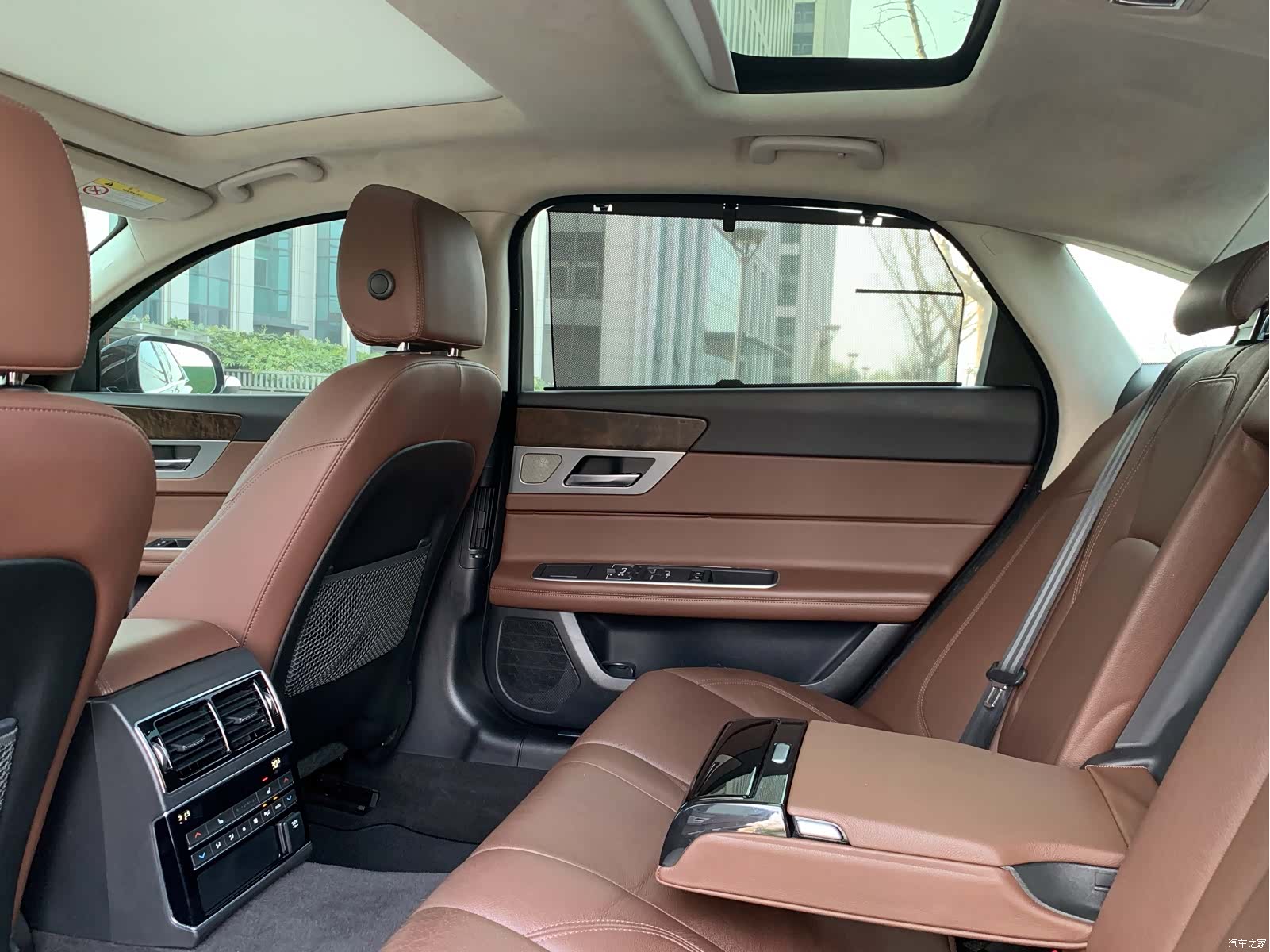 Land Rover XFL, 2018 21