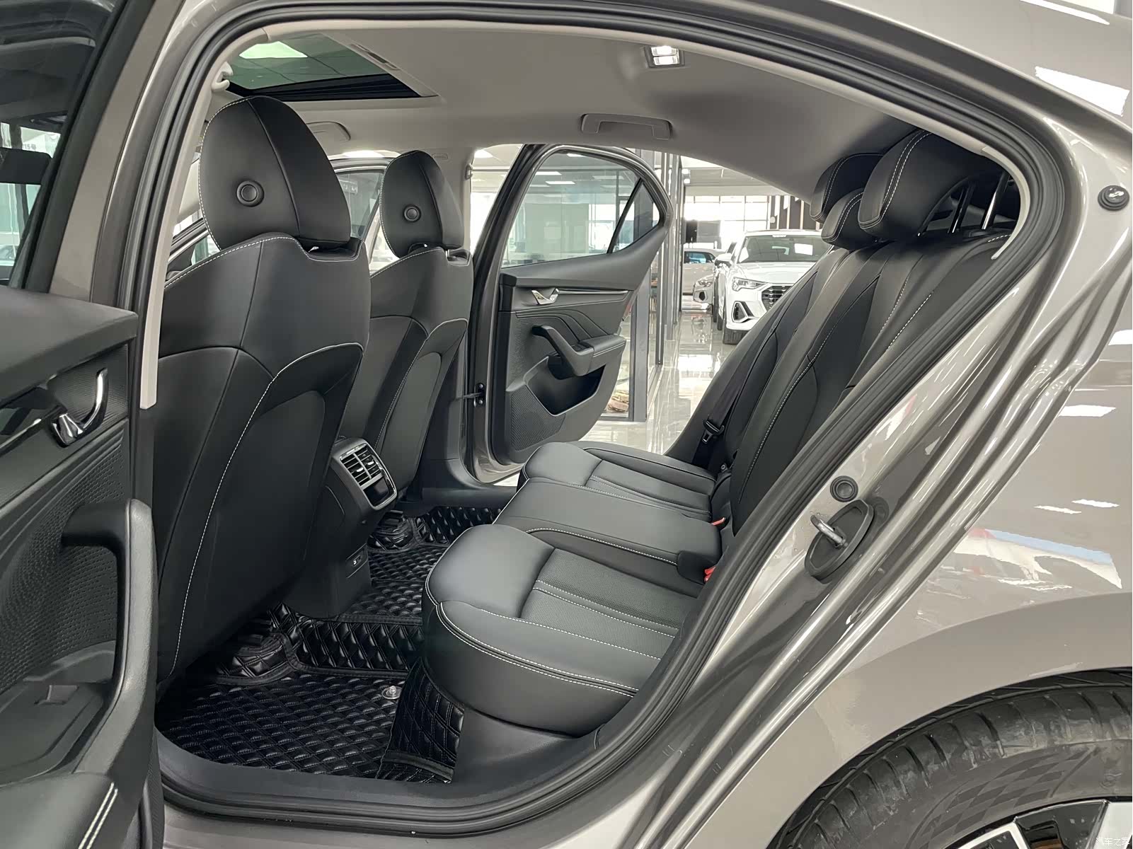 Skoda Octavia, 2022 6