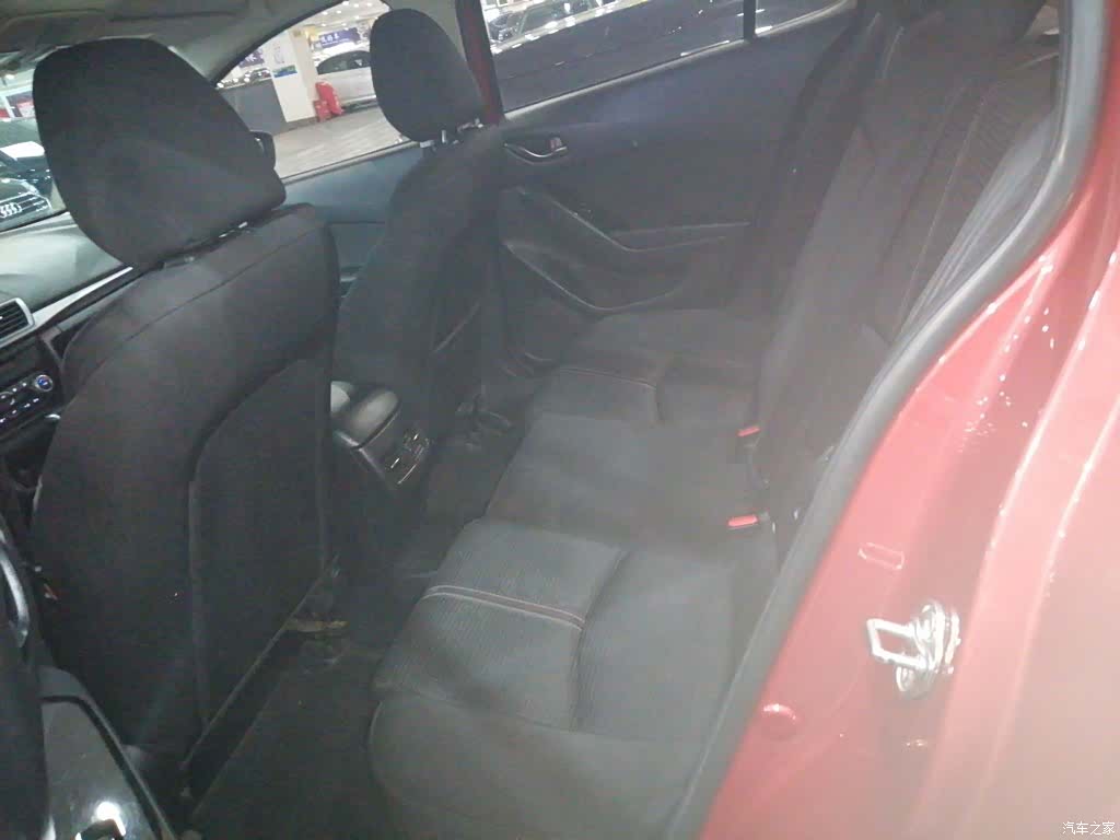 Mazda Mazda3, 2019 13