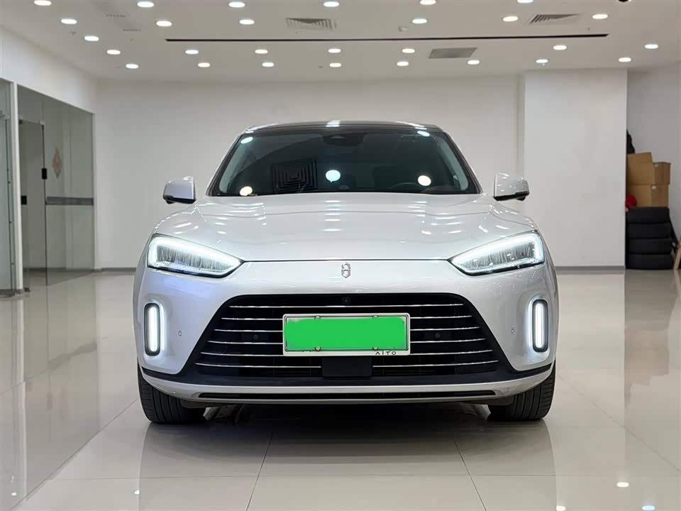 AITO Ask the world M5