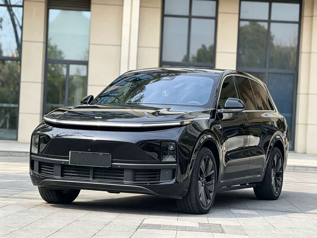 Li Auto L8