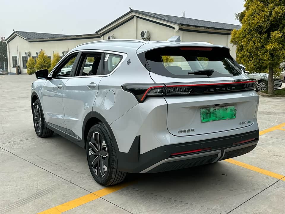 Jetour L7
