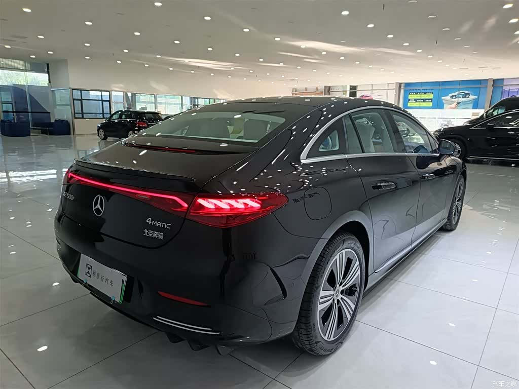 Mercedes-Benz EQE, 2025 7