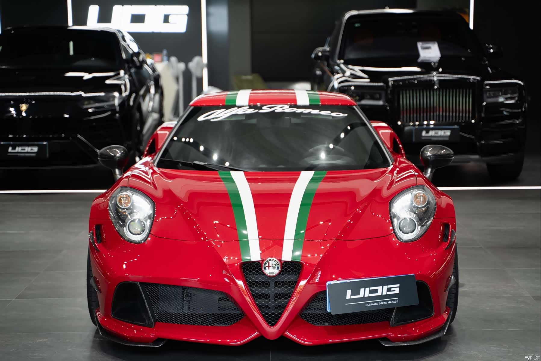Alfa Romeo 4C, 2017 все фото