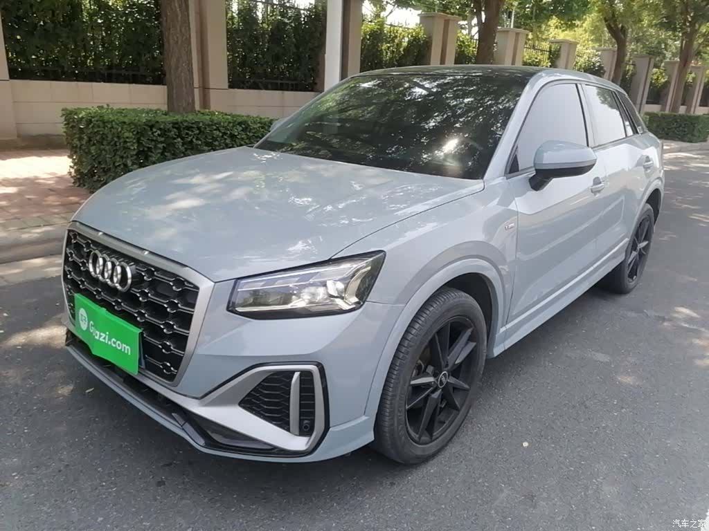 Audi Q2L, 2022 1
