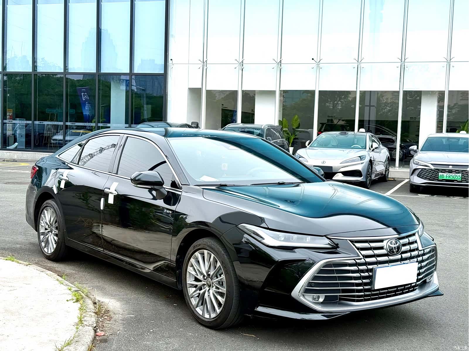 Toyota Avalon, 2025 все фото