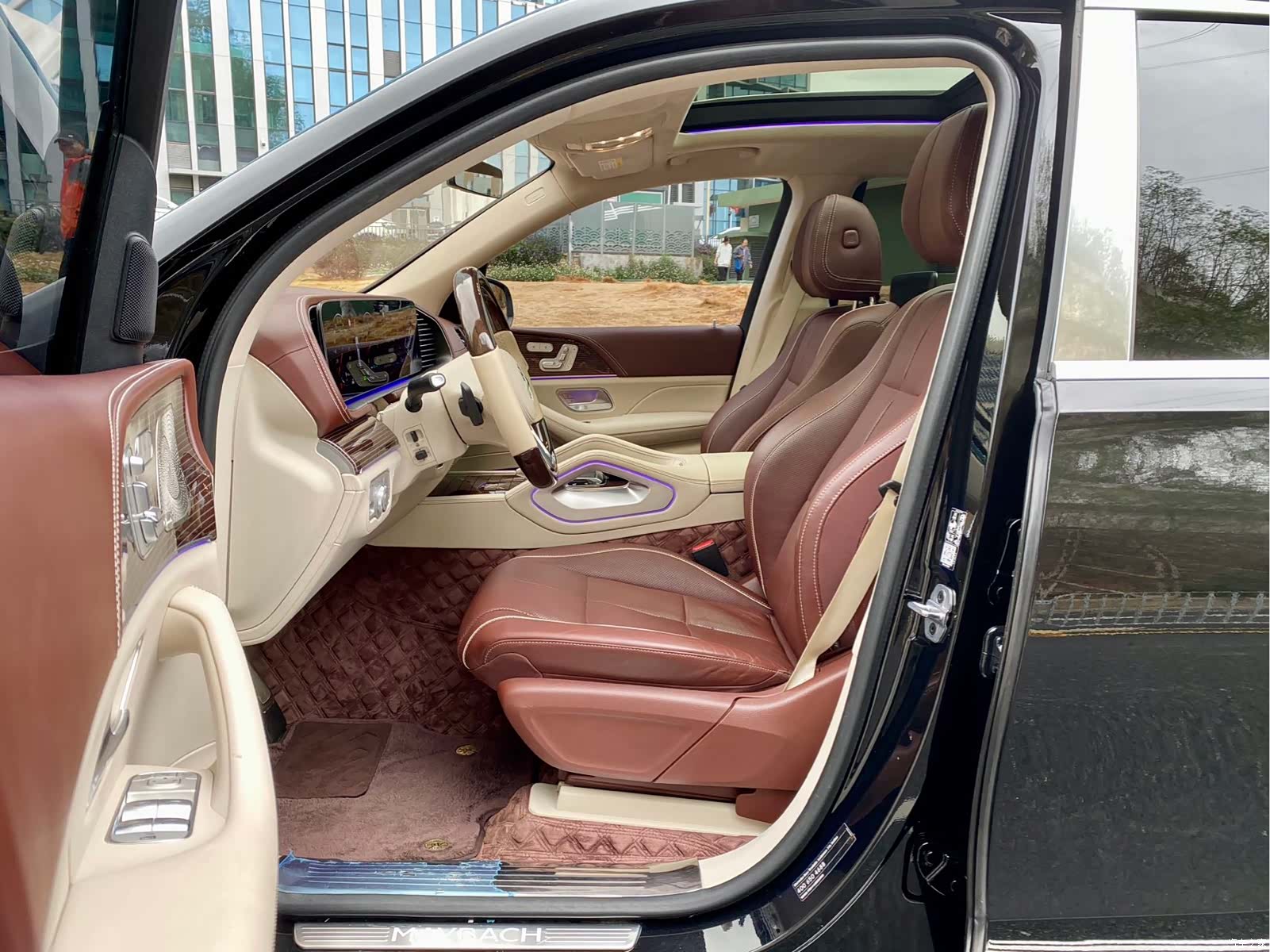 Maybach GLS, 2022 9