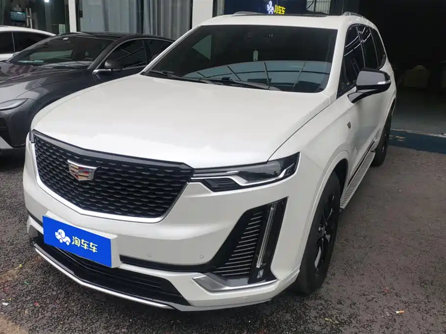 Cadillac XT6