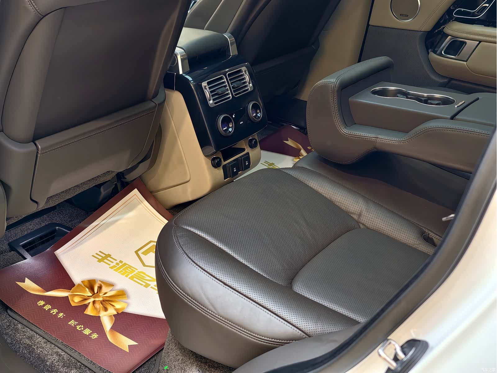 Land Rover Range Rover, 2019 11