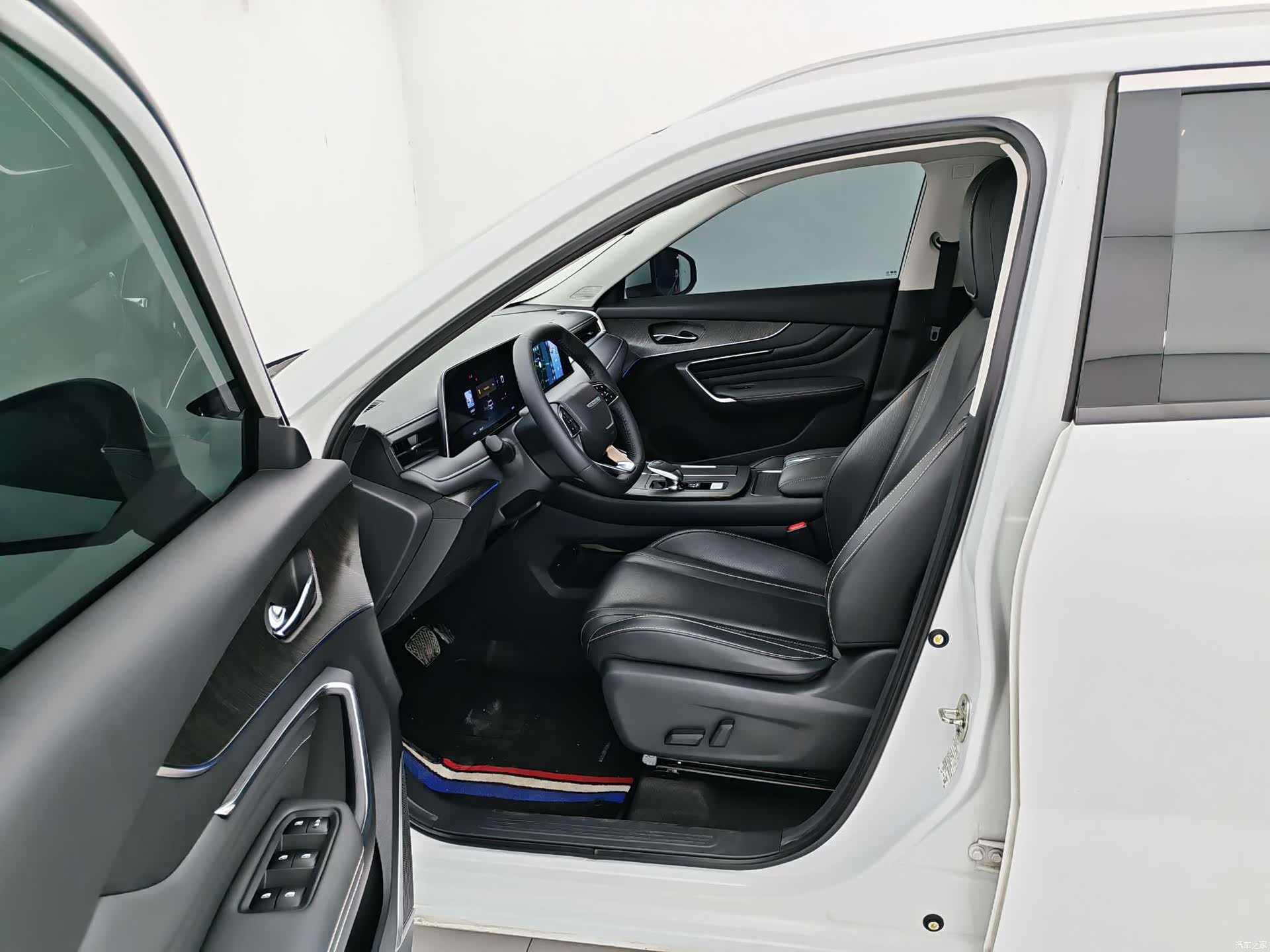 Nissan V, 2022 18