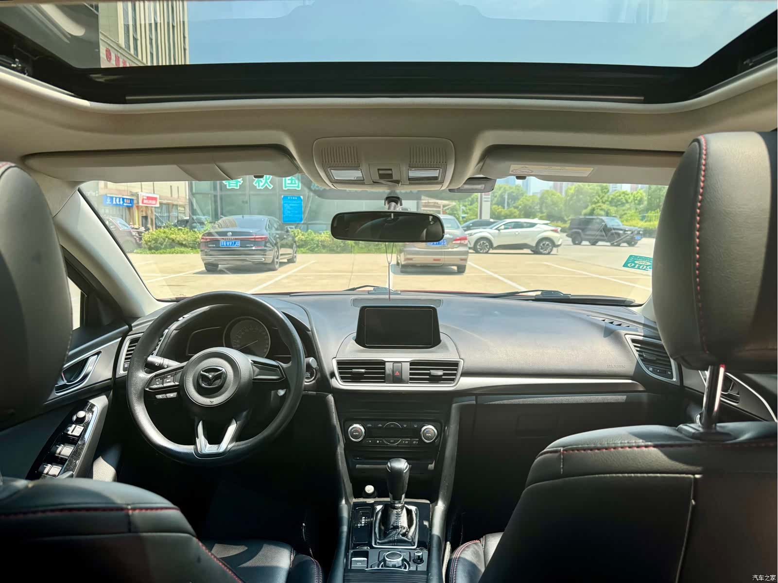 Mazda Mazda3, 2017 14
